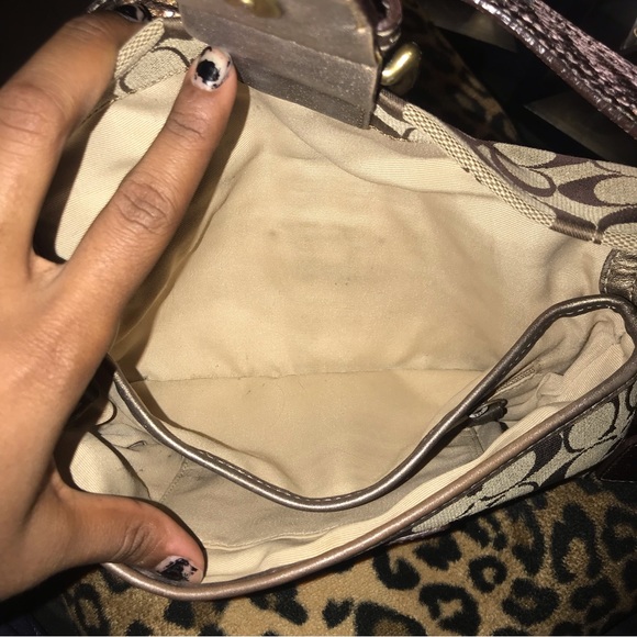 Coach Handbag 👜 - Picture 10 of 12